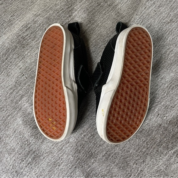 Toddler size 6.5 black vans - Picture 4 of 6